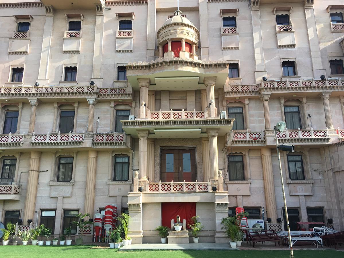 Kailash Presidency Hotel Bhopal Eksteriør billede