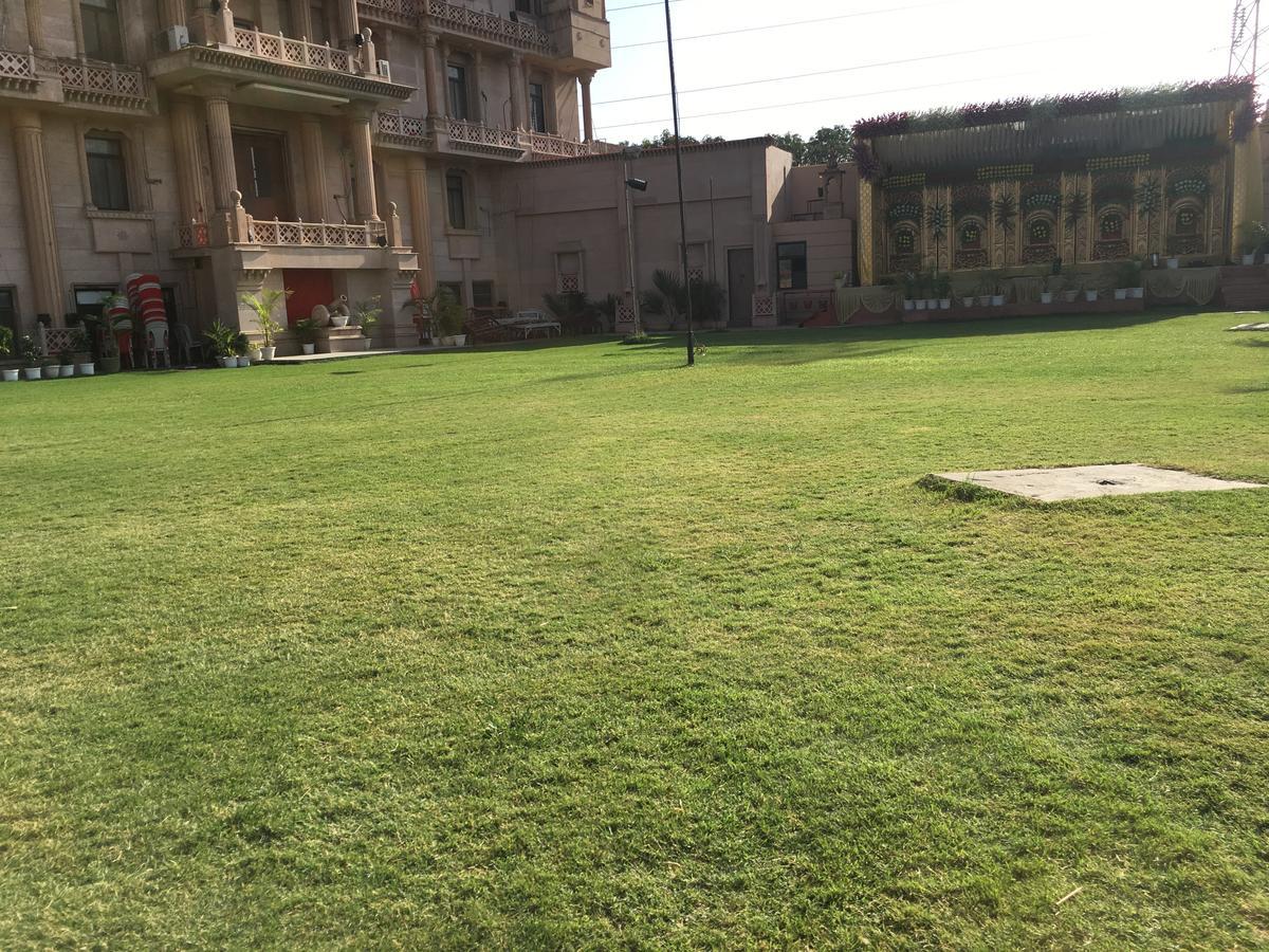 Kailash Presidency Hotel Bhopal Eksteriør billede