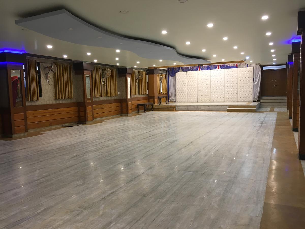 Kailash Presidency Hotel Bhopal Eksteriør billede