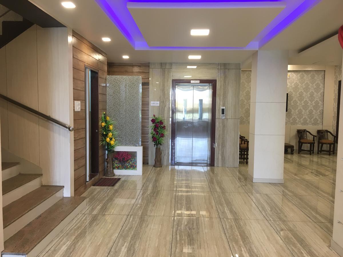 Kailash Presidency Hotel Bhopal Eksteriør billede